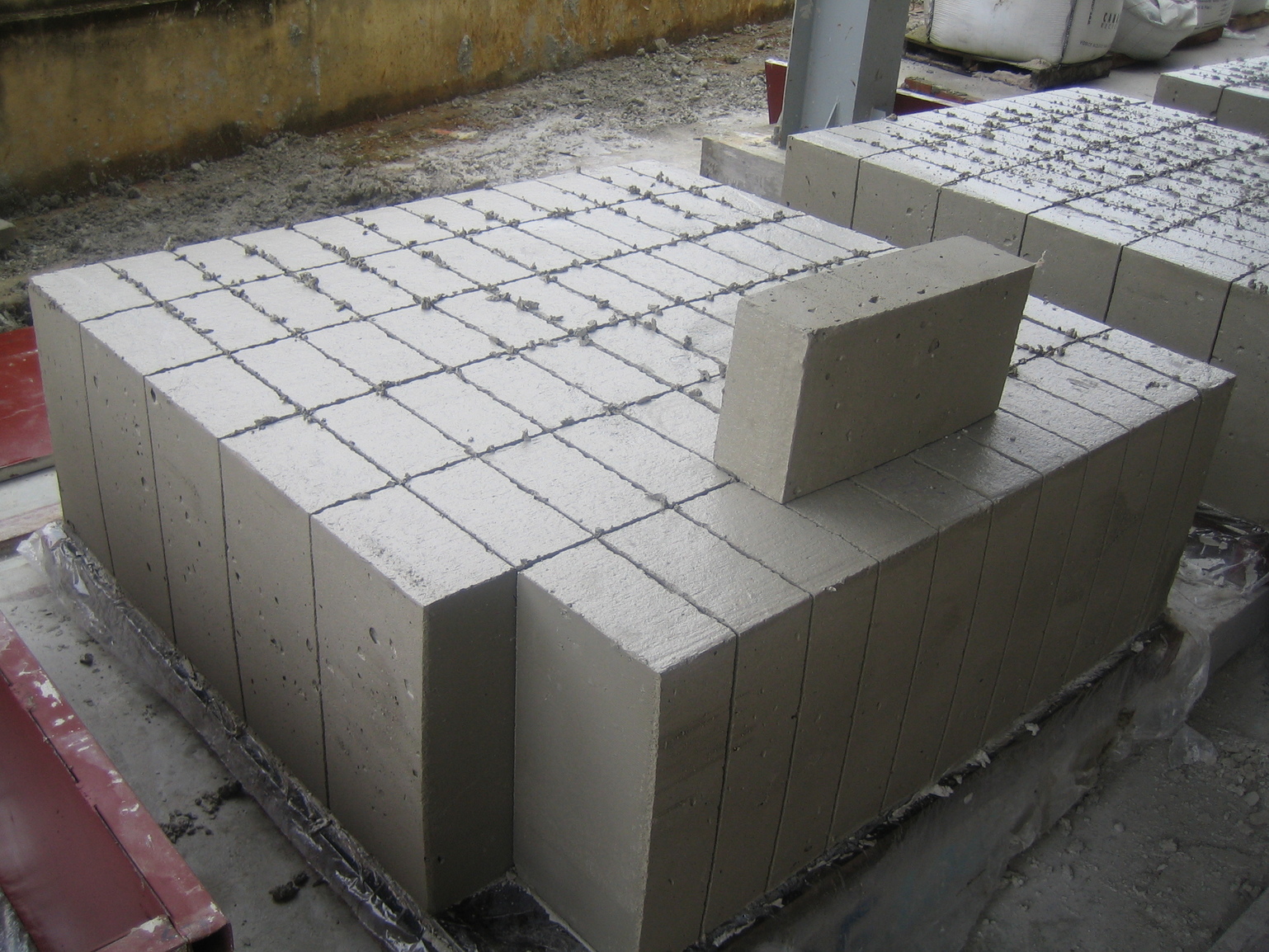 Foaming Agent For Lightweight Concrete Clc Blocks Made From Thtfa 3 Foam Agent Are Very Good Quality Lightweight