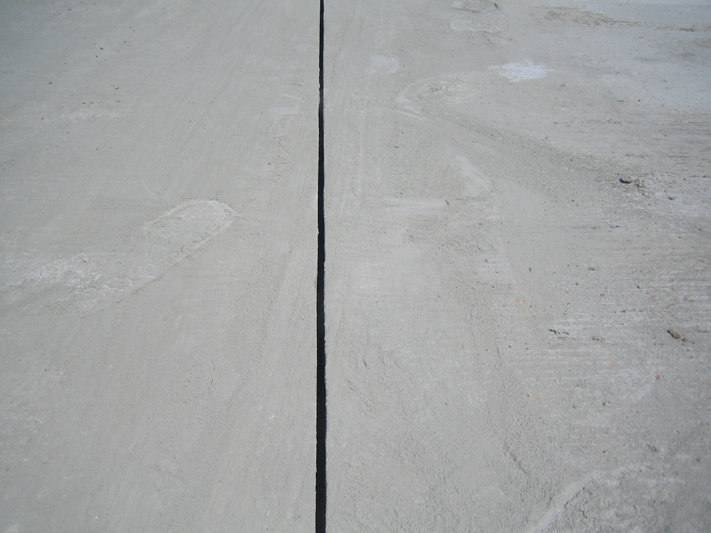 Máy rải bê tông xi măng C450 thi công tại Vĩnh Phúc