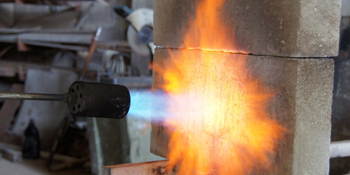 The Heat Insulation Properties of Foam Concrete